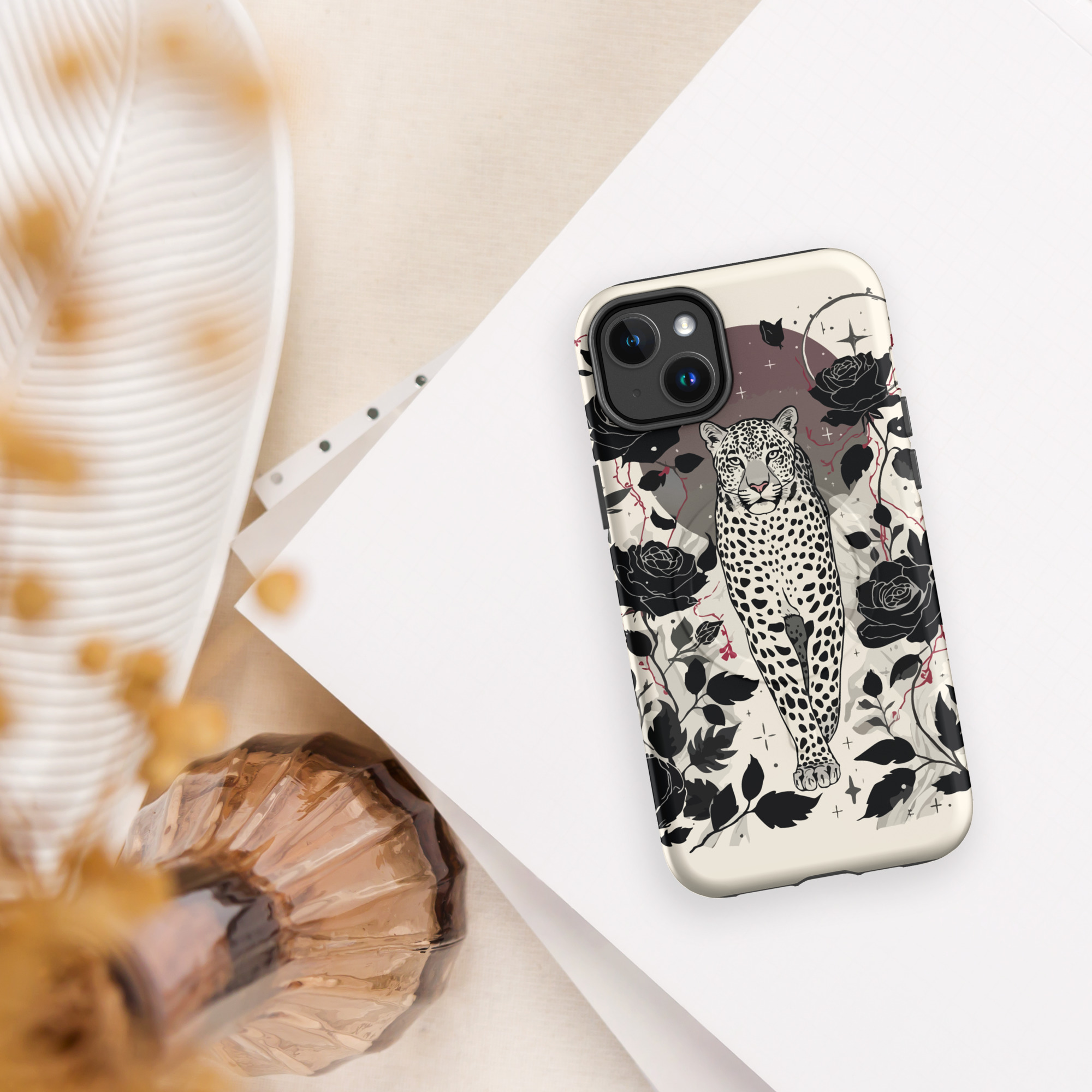 Coque iPhone léoparde sombre – Féline, libre, indomptable